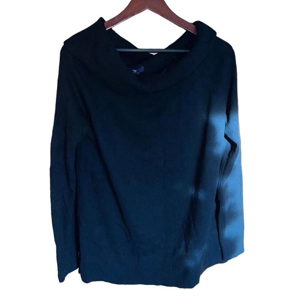 Gap long sleeved black cowl neck tight knit sweater women's medium‎